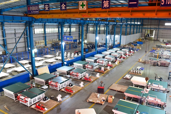 今天我们一起来了解什么是床垫制造智能车间？