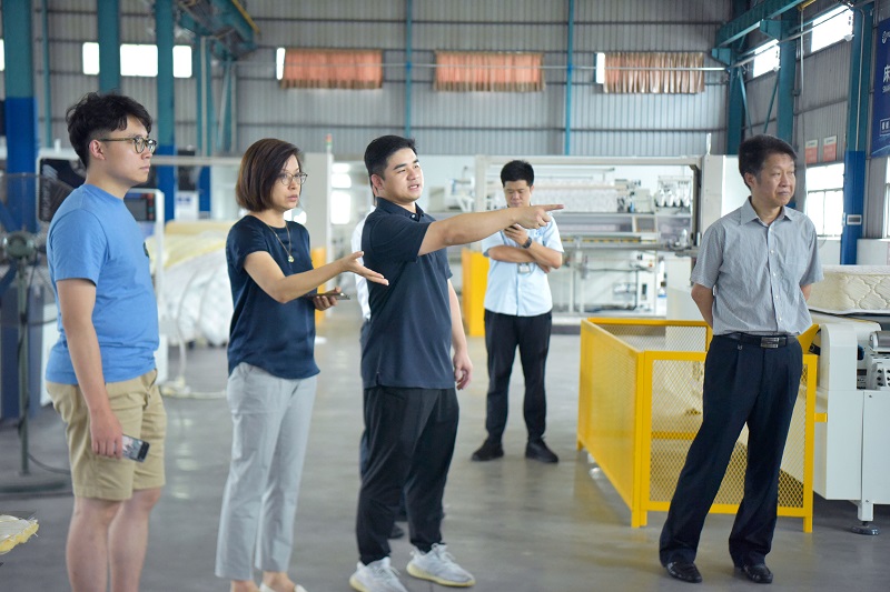 北大国发院调研组深入探究智能化数字化转型